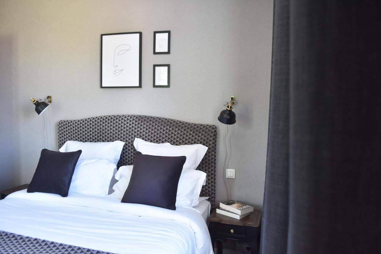 Le Boeuf Couronne - Hotel & Restaurant Chartres- Logis Hotels Экстерьер фото