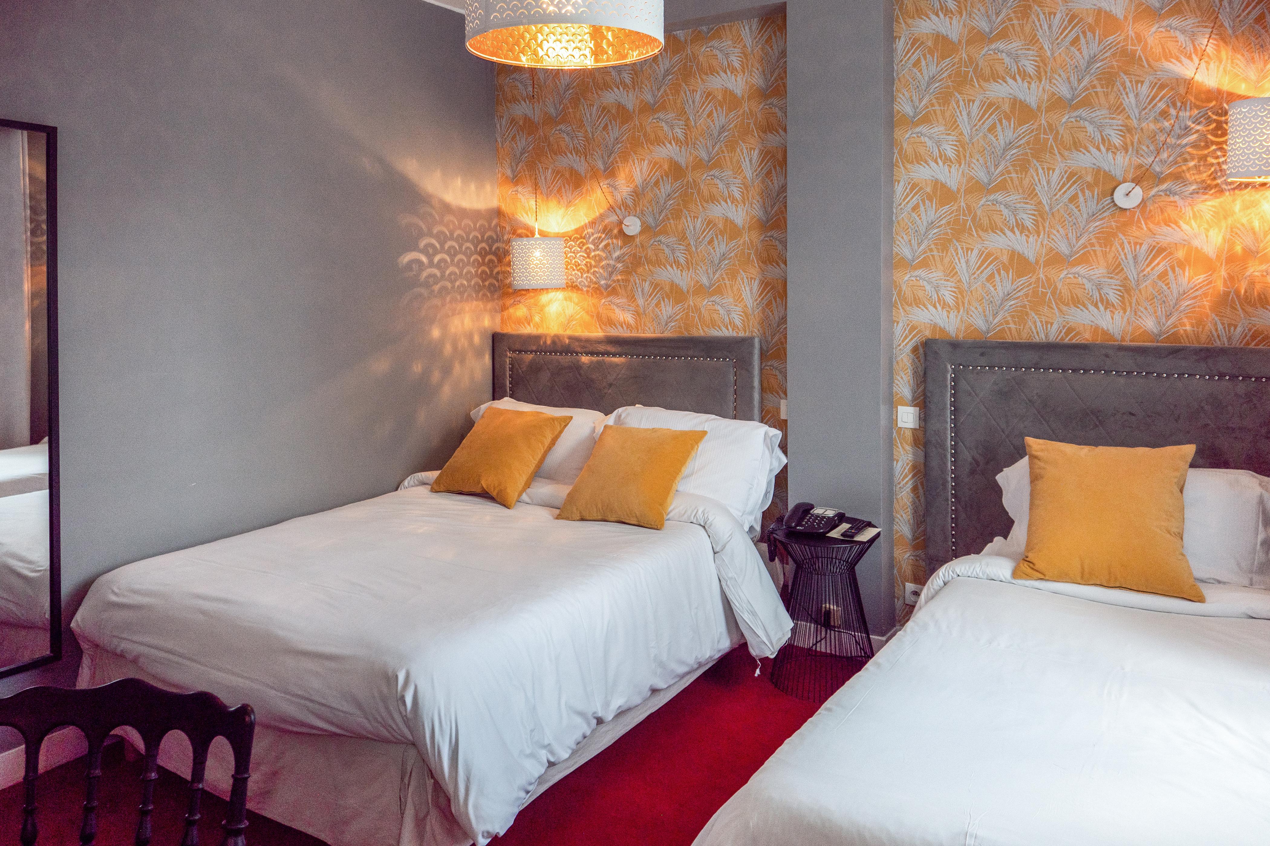 Le Boeuf Couronne - Hotel & Restaurant Chartres- Logis Hotels Экстерьер фото