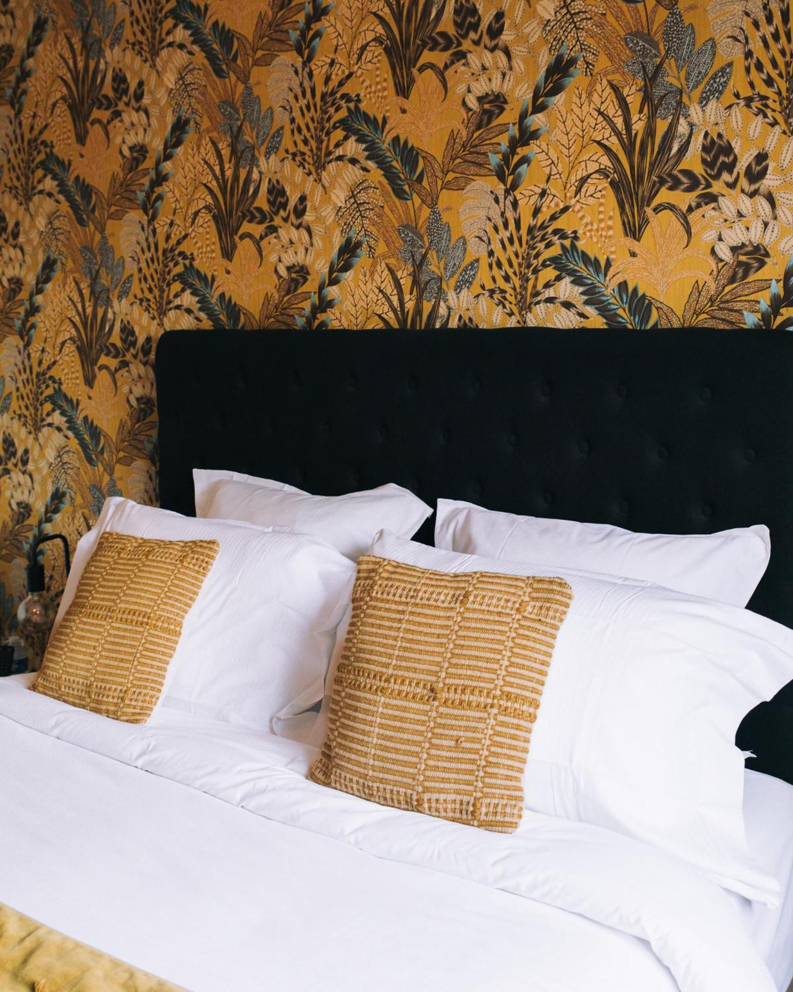 Le Boeuf Couronne - Hotel & Restaurant Chartres- Logis Hotels Экстерьер фото